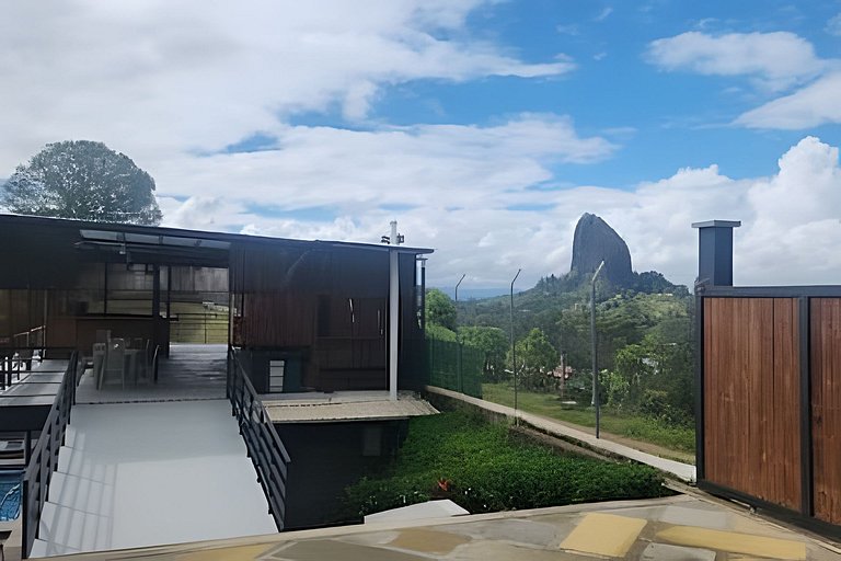 Cabaña 2 Villa Rubí Colibrí House Guatape